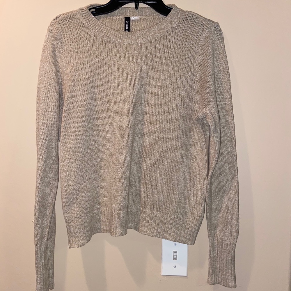 H&M beige and white sweater